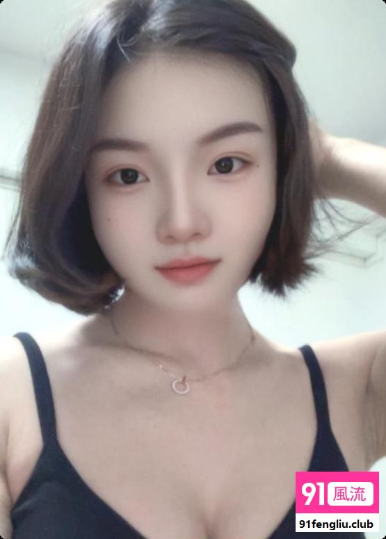 古镇好身材美女